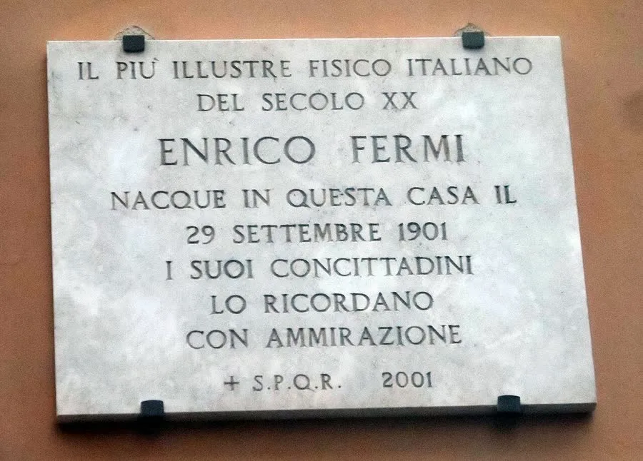 Plakat rumah kelahiran Enrico Fermi di Roma