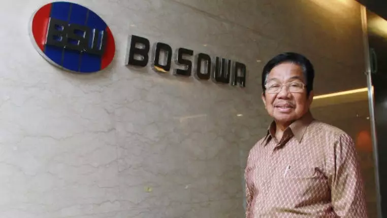 Biografi Aksa Mahmud, Dari Penjual Es Hingga Menjadi Pendiri Bosowa Grup