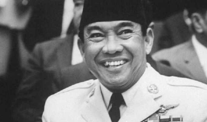 Biografi Singkat Soekarno, Kisah Lengkap Perjalanan Proklamator Indonesia