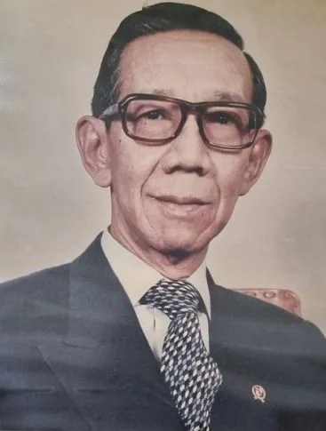 Biografi Sumitro Djojohadikusumo: Arsitek Ekonomi Indonesia Lintas Tiga Orde